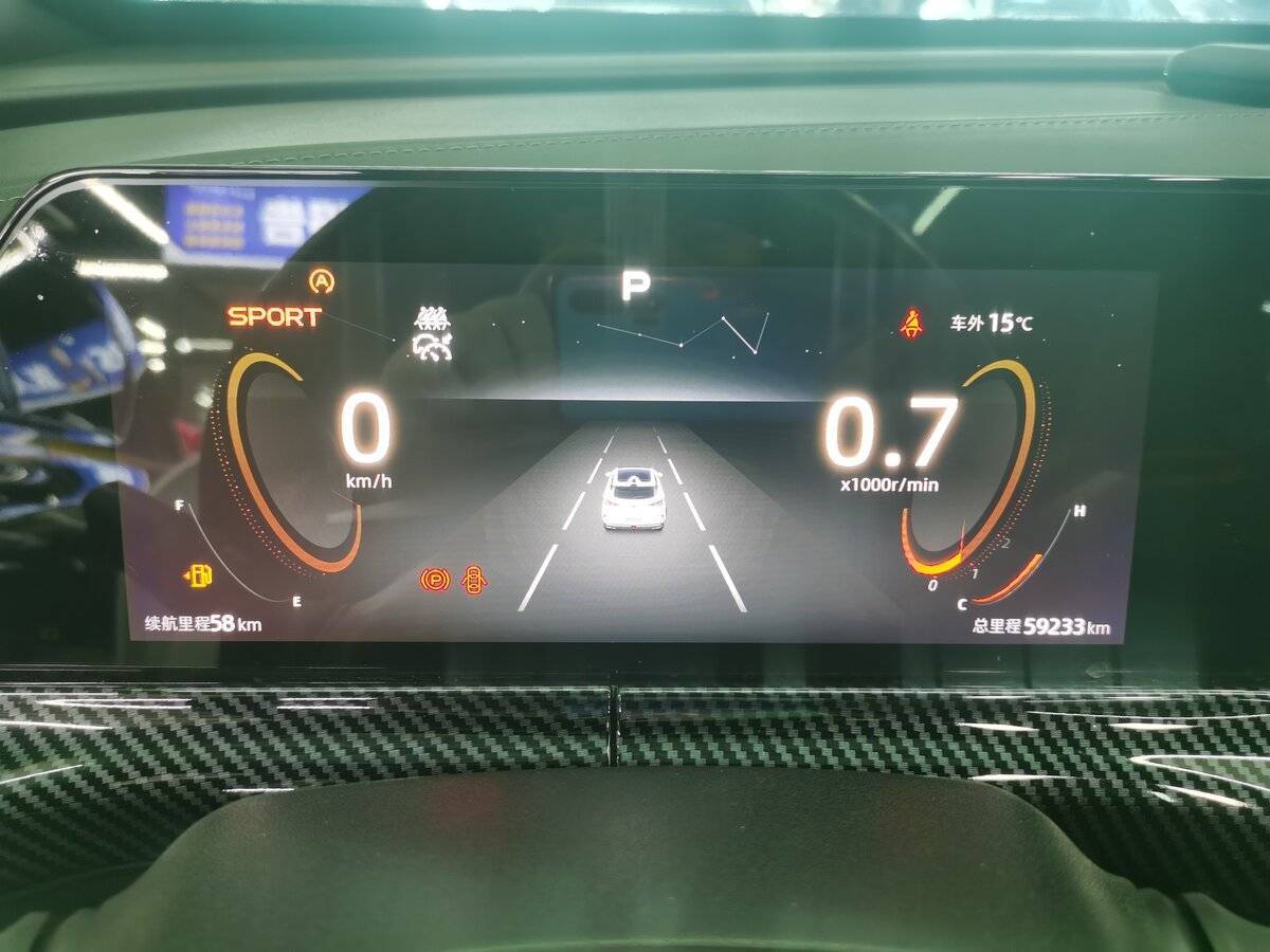 Changan UNI-T, 2022 Фото №10