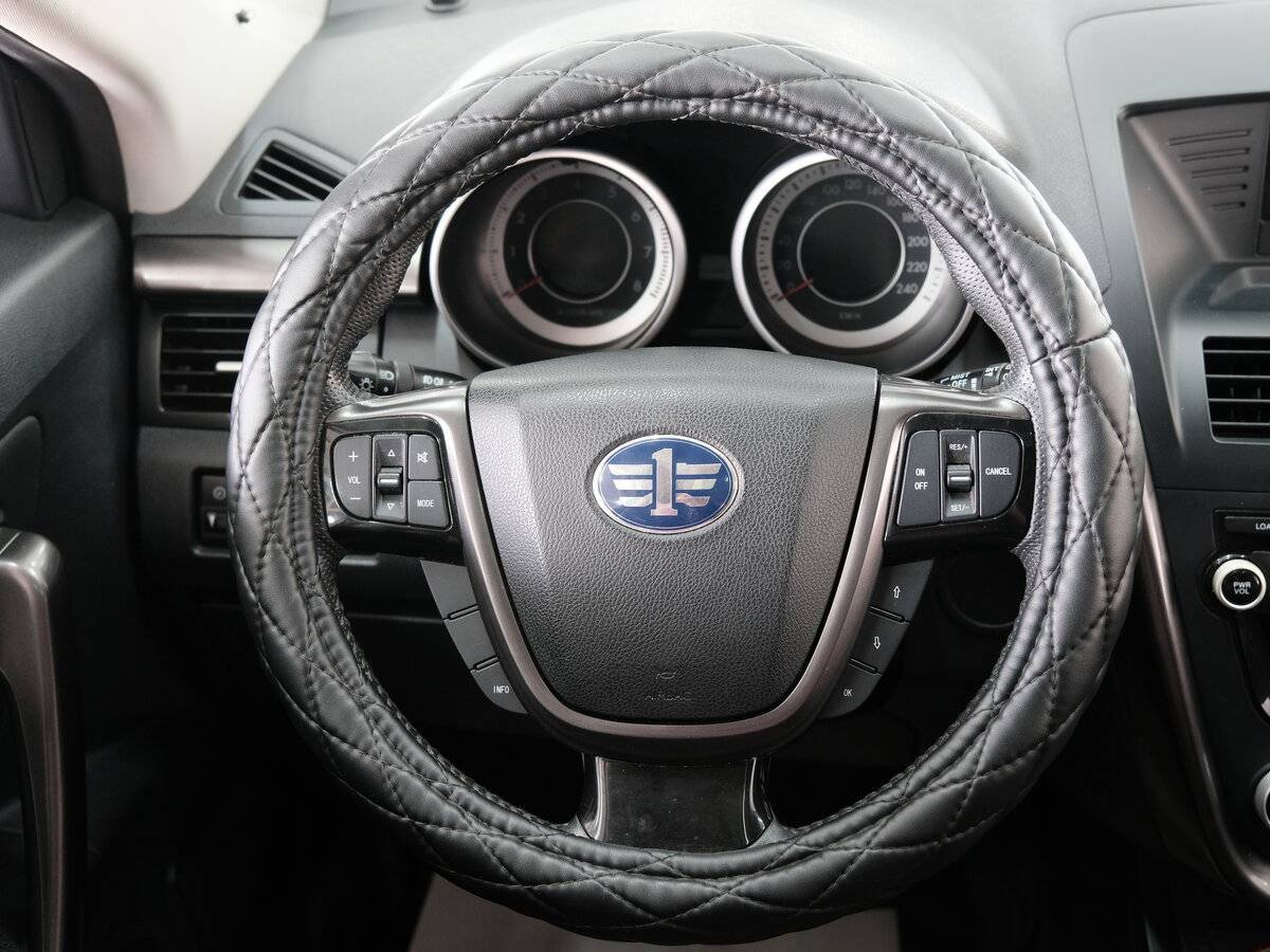 FAW Besturn X80, 2017 Фото №10