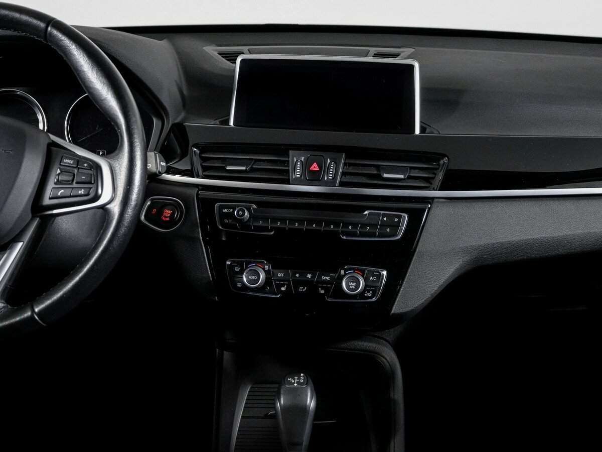 BMW X1 18d xDrive, 2020 Фото №12