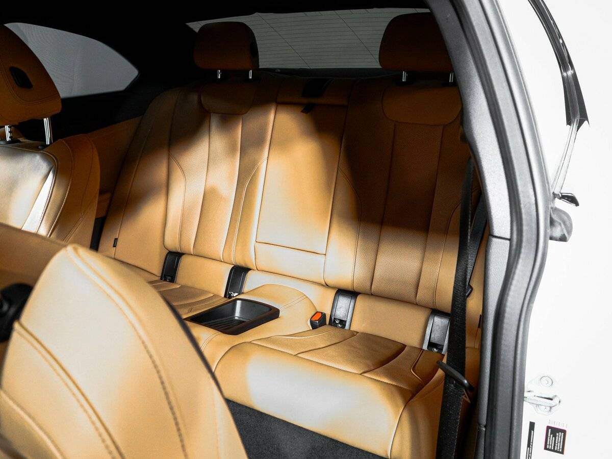 BMW 2 серии 230i, 2022 Фото №10