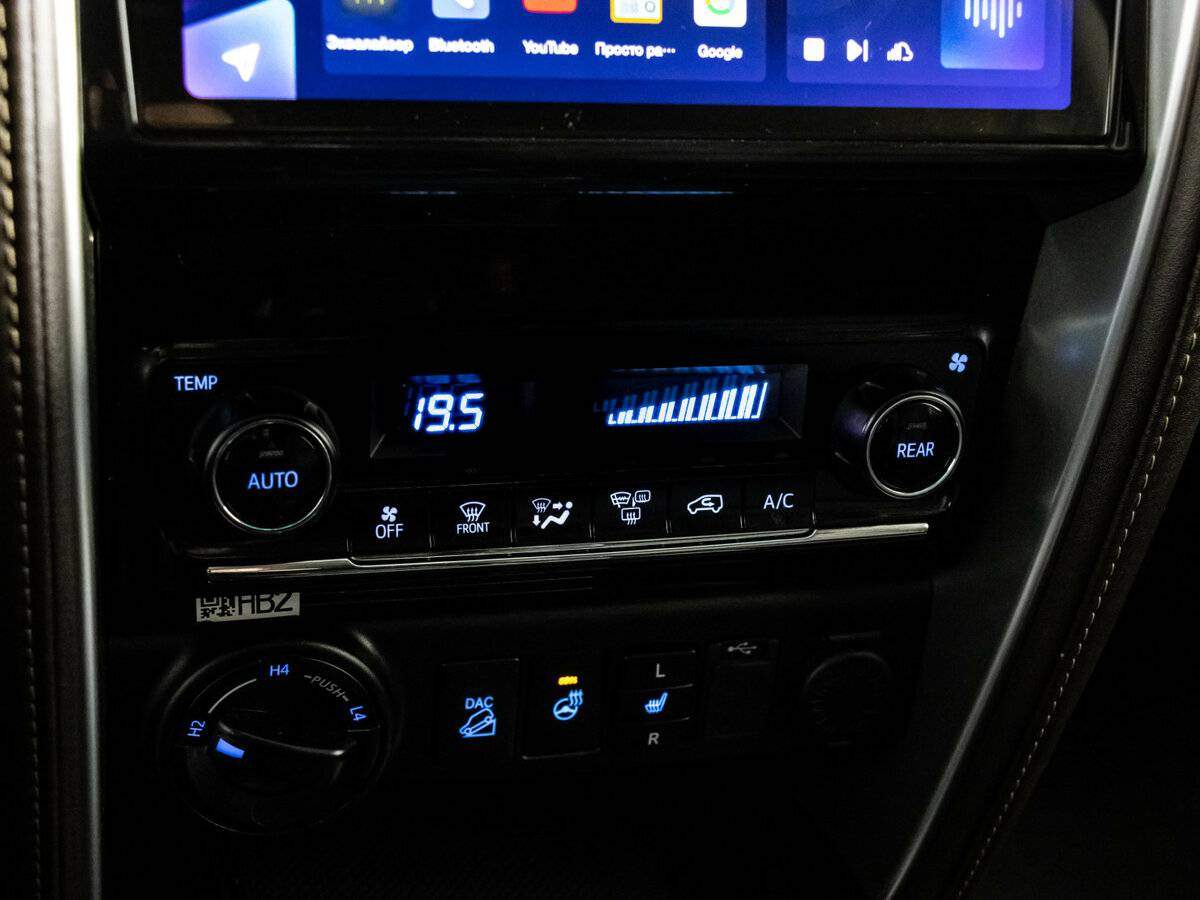 Toyota Fortuner, 2018 Фото №18