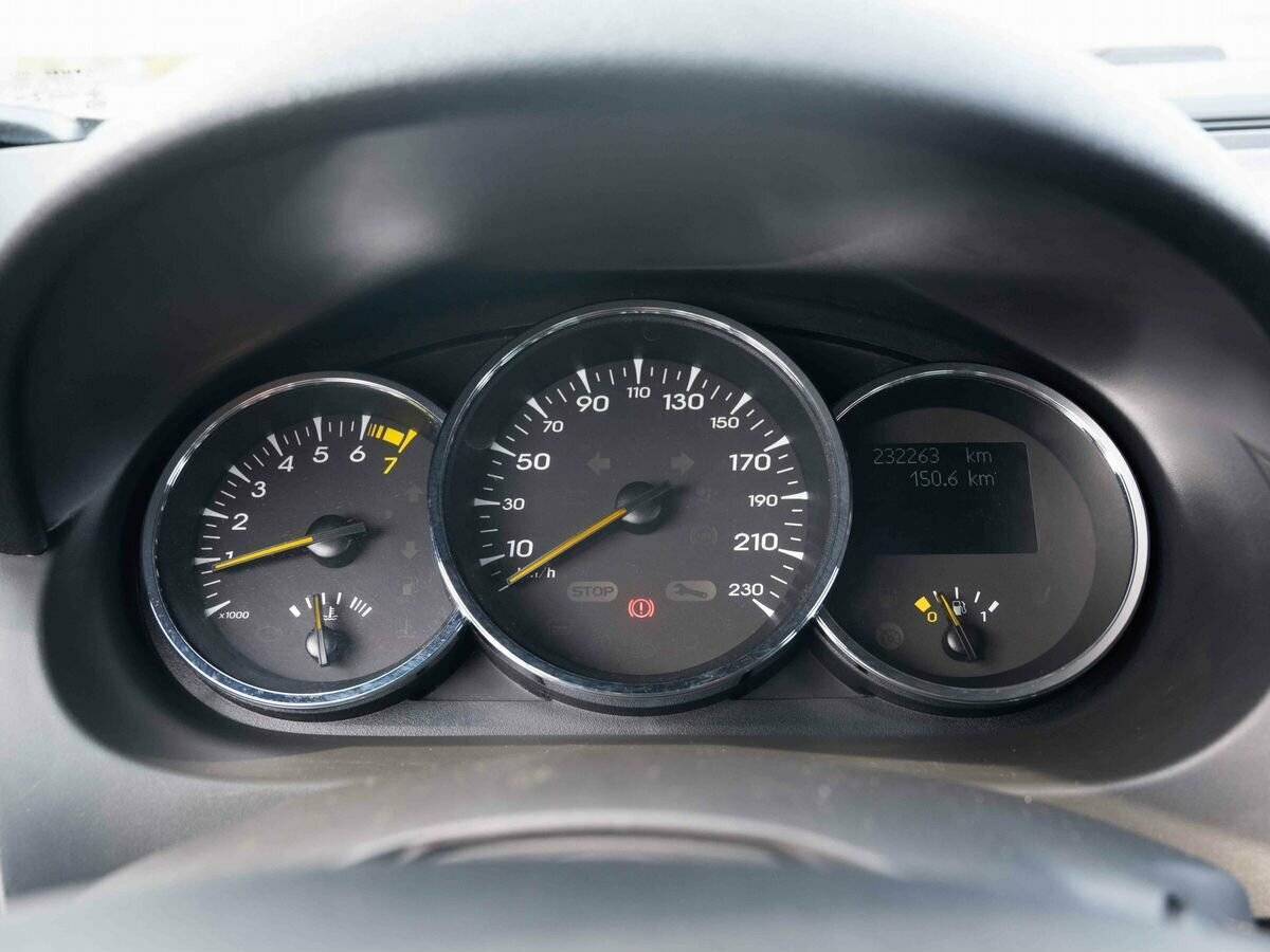 Renault Fluence, 2010 Фото №15