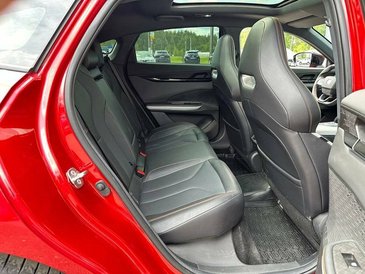 Changan UNI-V, 2024 Фото №21