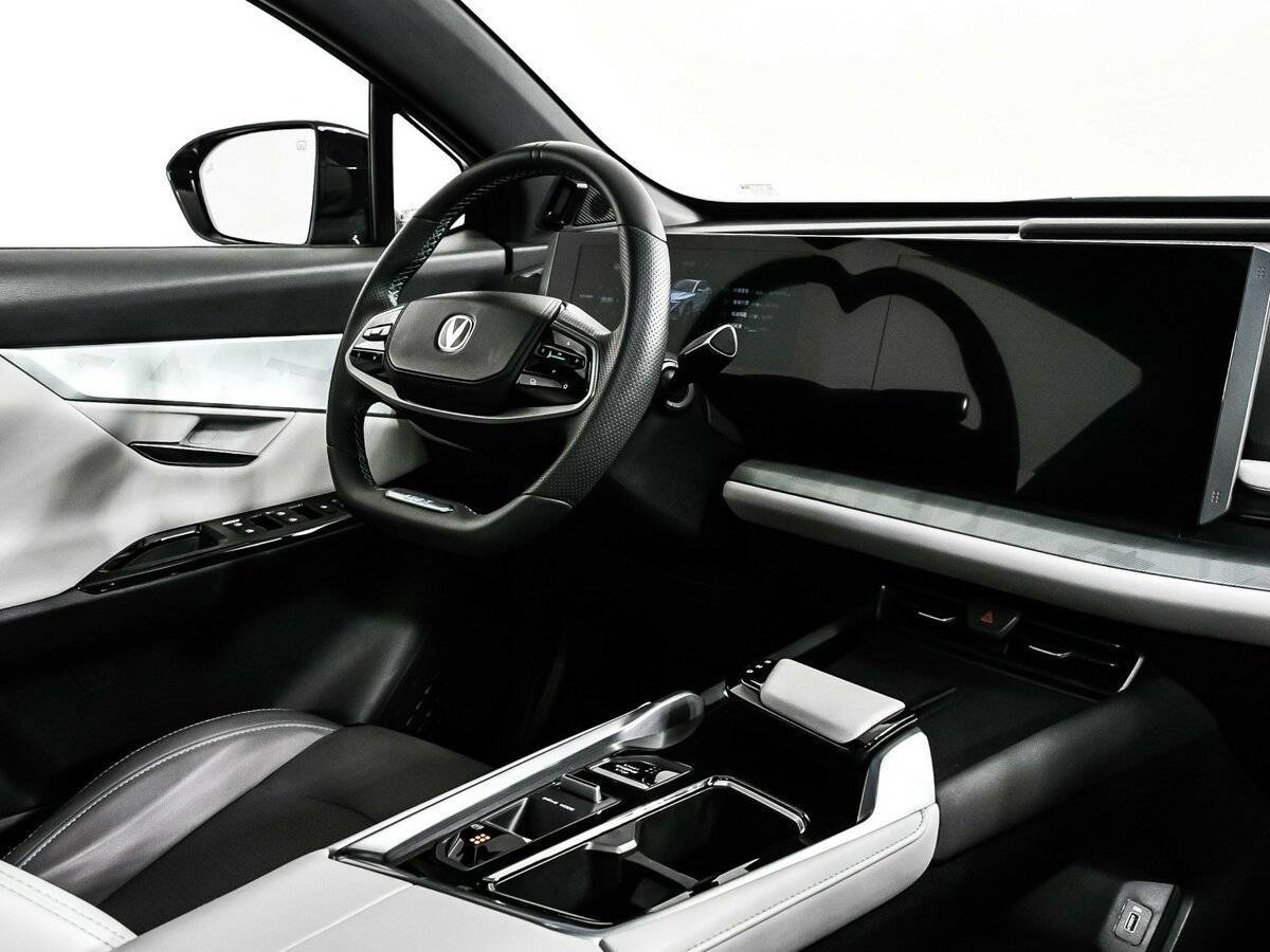 Changan UNI-T, 2023 Фото №9