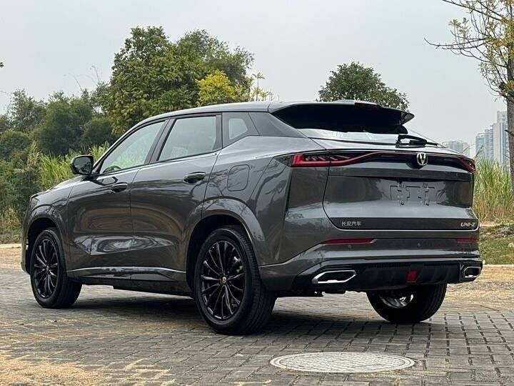 Changan UNI-Z iDD, 2024 - 2 000 км. | Фото №5