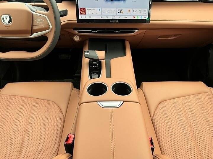 Changan UNI-Z iDD, 2024 Фото №12