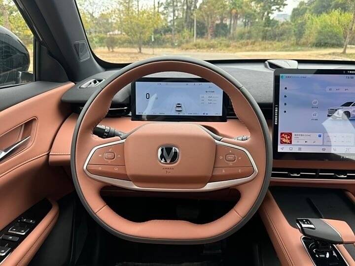 Changan UNI-Z iDD, 2024 Фото №17