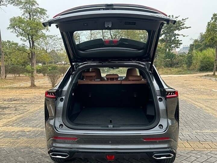 Changan UNI-Z iDD, 2024 Фото №20