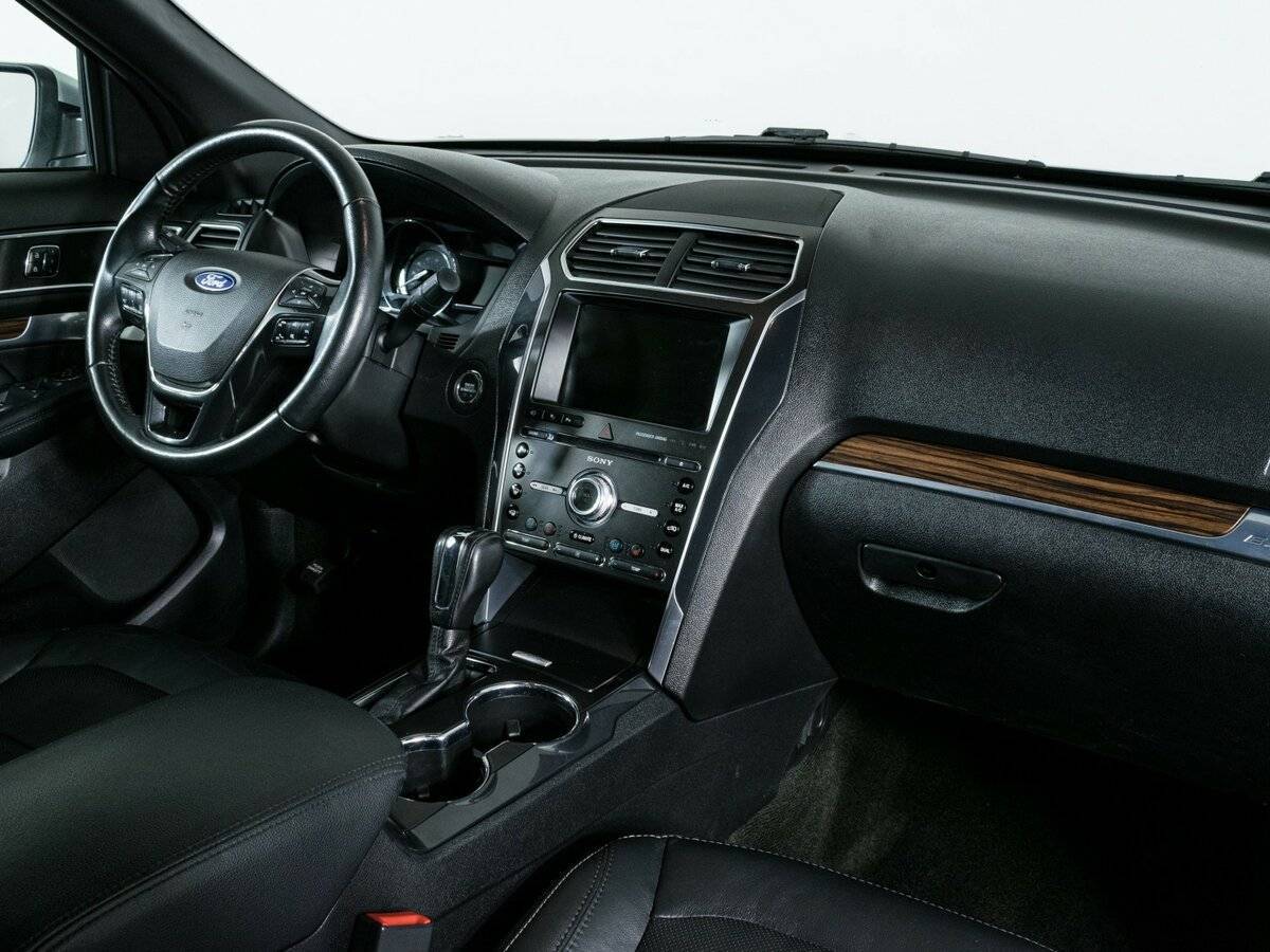 Ford Explorer, 2018 Фото №12
