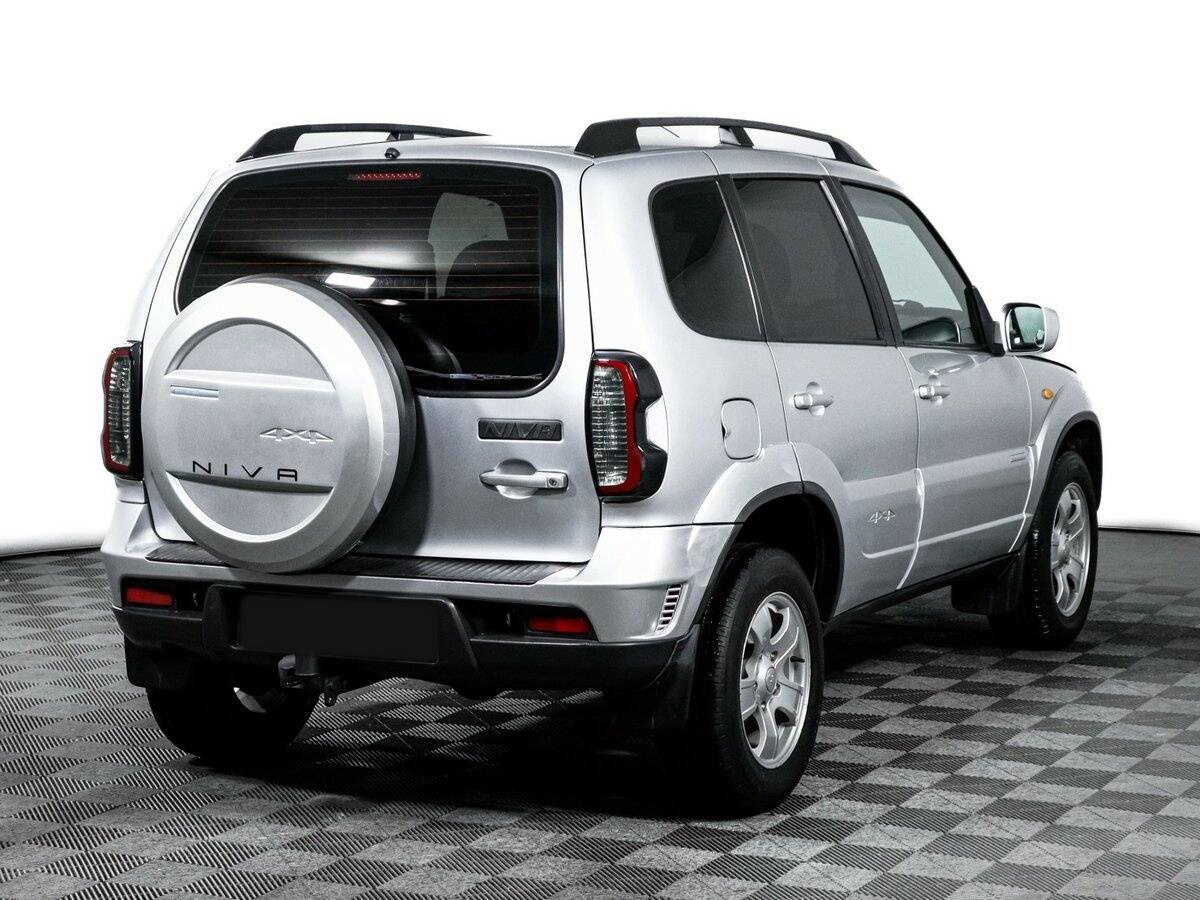 Chevrolet Niva, 2010 Фото №5