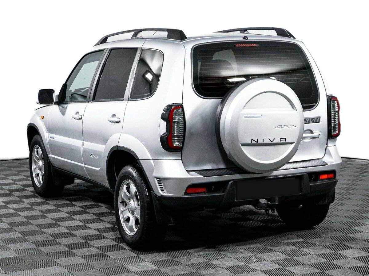 Chevrolet Niva, 2010 Фото №7