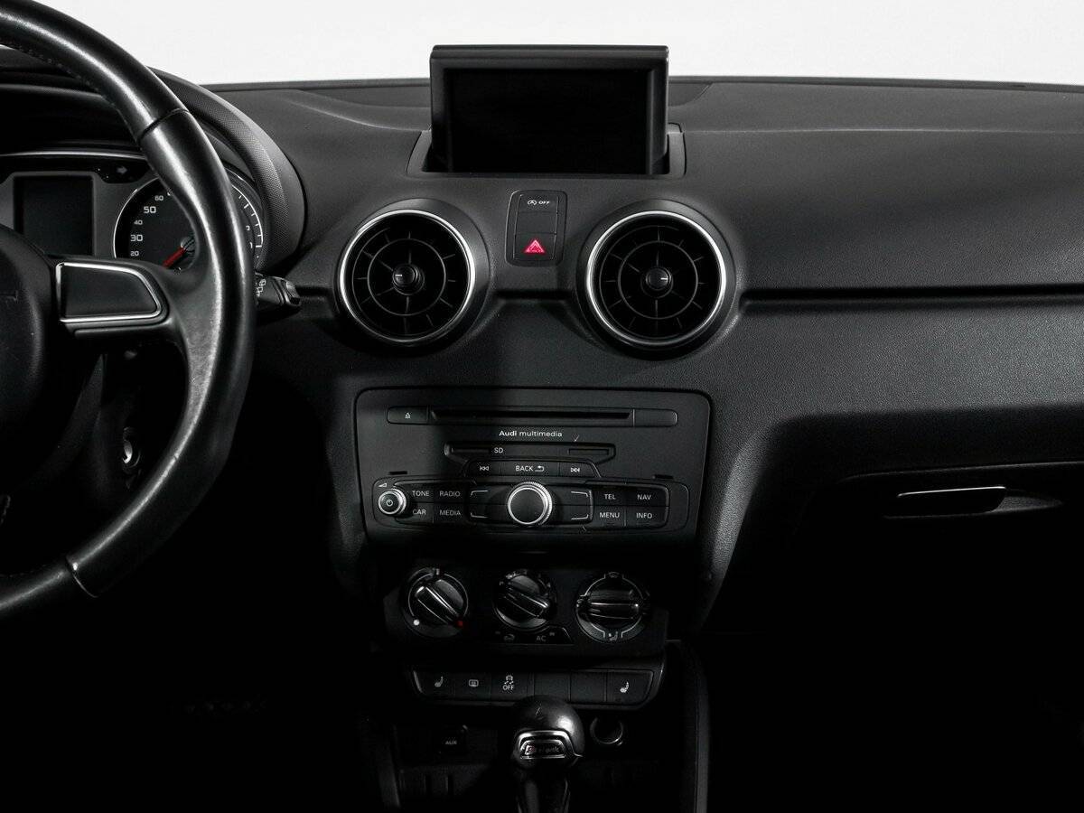 Audi A1 Sportback, 2014 Фото №13