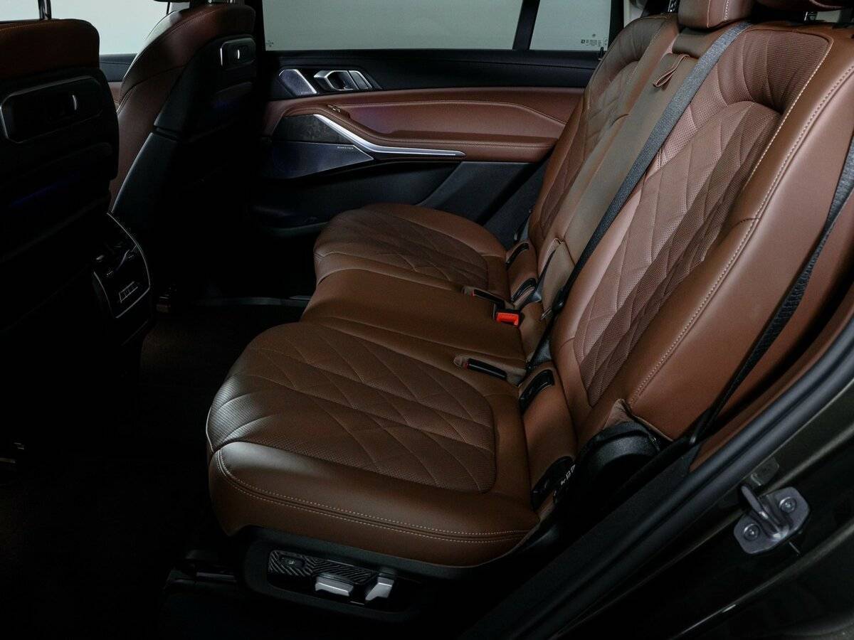 BMW X7 40i, 2022 Фото №10