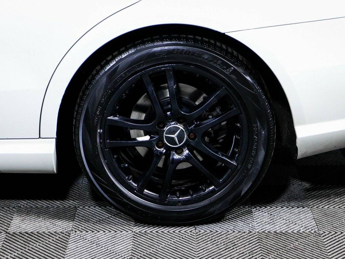 Mercedes-Benz E-Класс 200 7G-Tronic, 2011 Фото №15