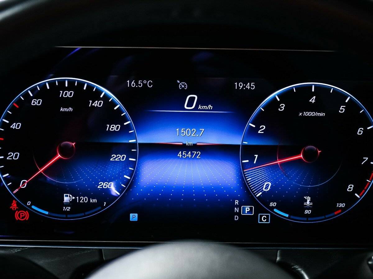 Mercedes-Benz E-Класс 200, 2020 Фото №10