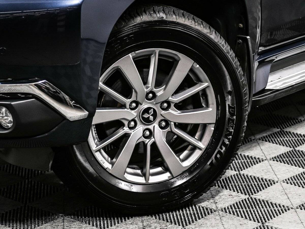 Mitsubishi Pajero Sport, 2018 Фото №14