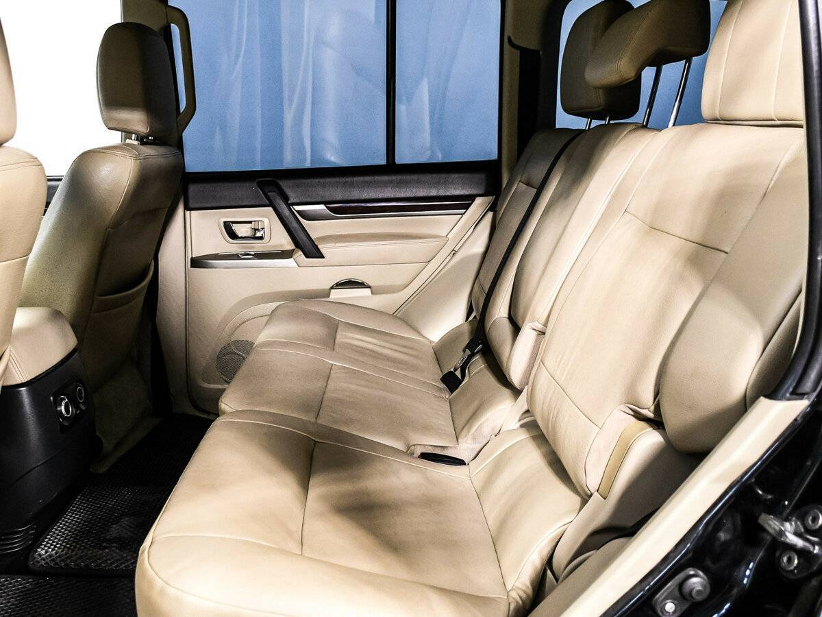 Mitsubishi Pajero, 2017 Фото №14