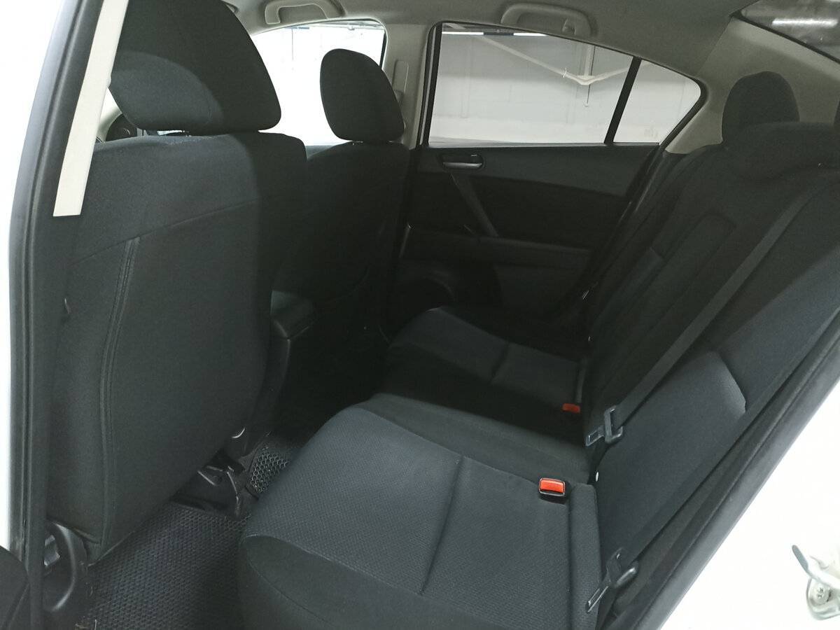 Mazda 3, 2011 Фото №12