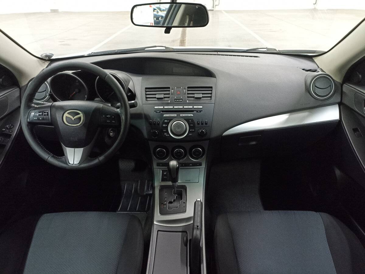 Mazda 3, 2011 Фото №14
