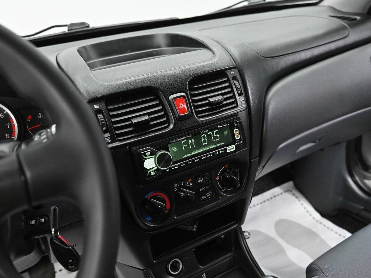 Nissan Almera, 2005 Фото №10