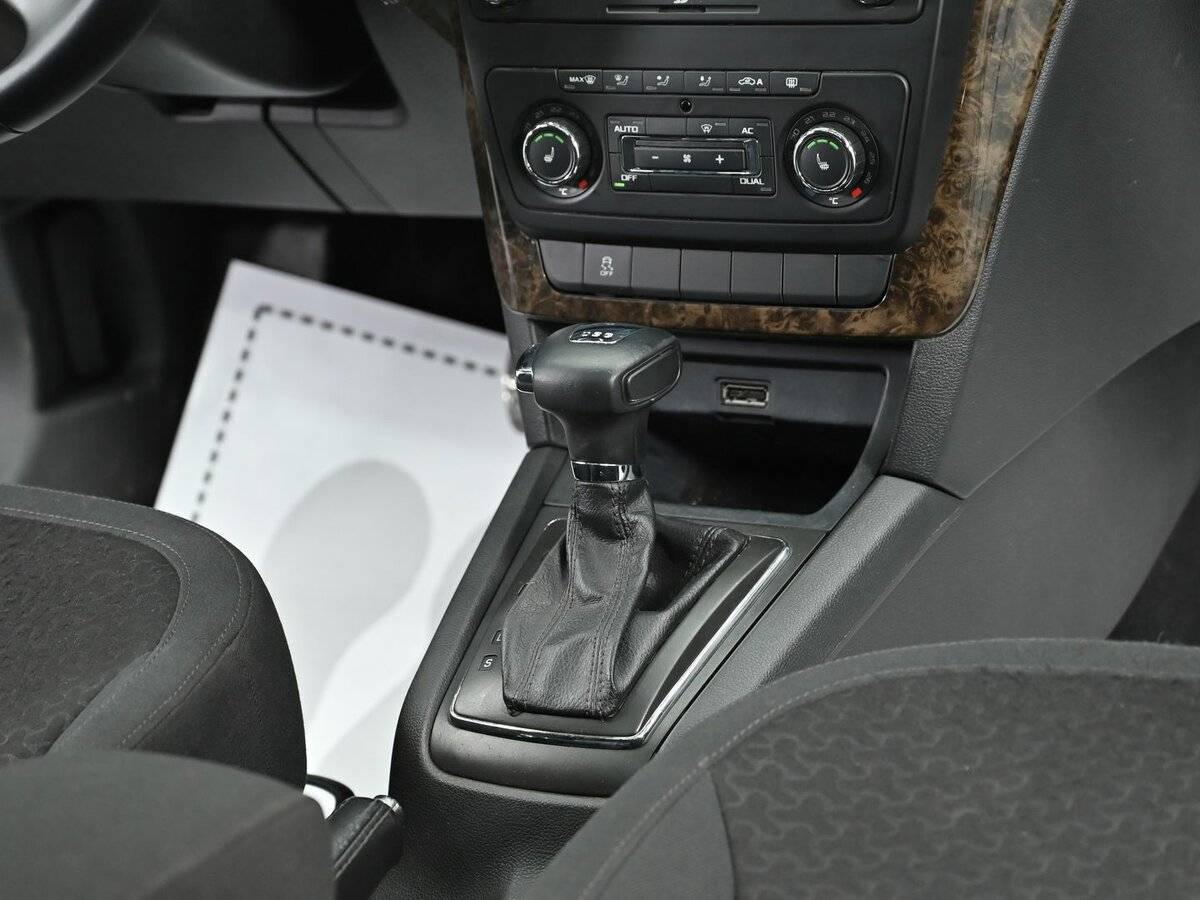 Skoda Yeti, 2011 Фото №11