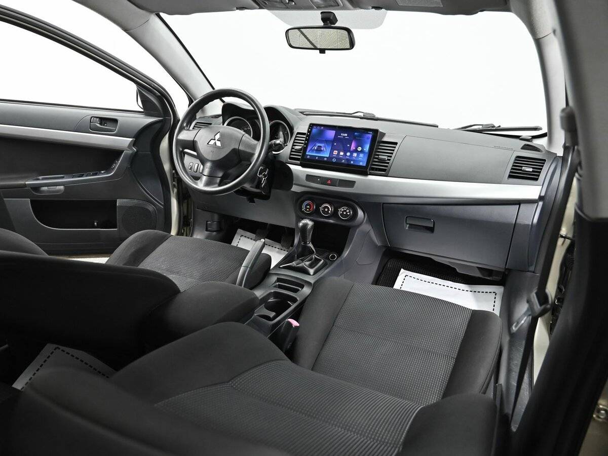 Mitsubishi Lancer, 2010 Фото №11