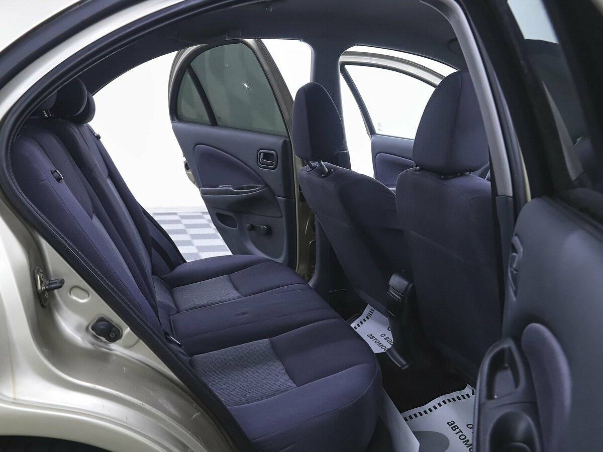 Nissan Almera, 2004 Фото №12