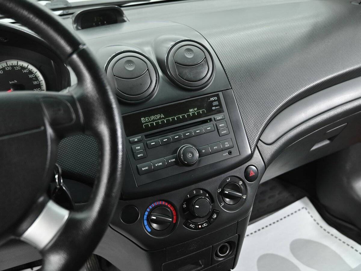 Chevrolet Aveo, 2010 Фото №9