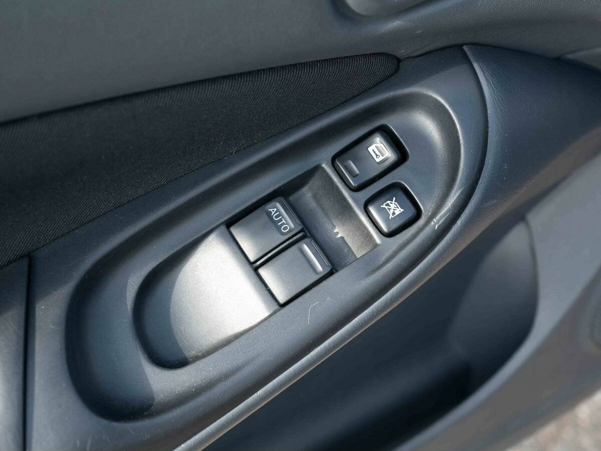 Nissan Almera, 2004 Фото №16