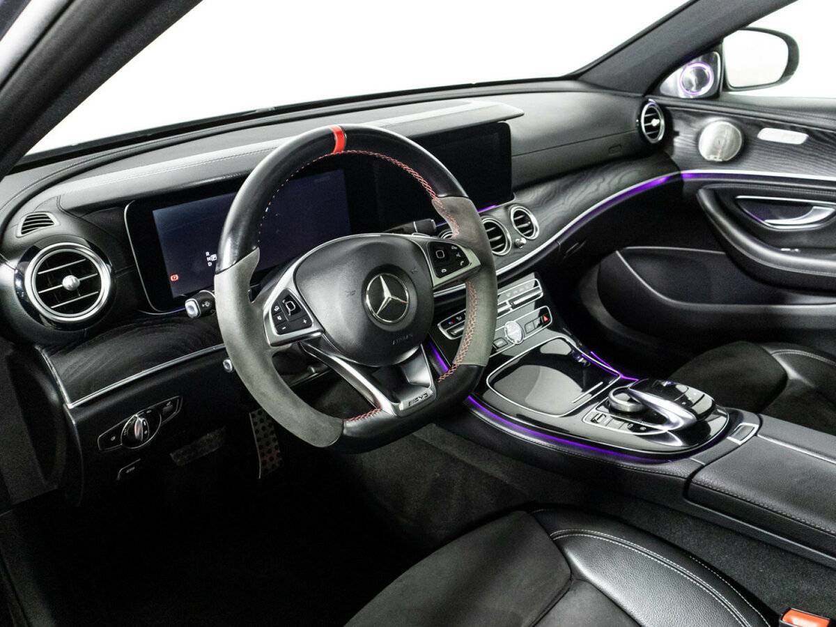 Mercedes-Benz E-Класс 300, 2017 Фото №10