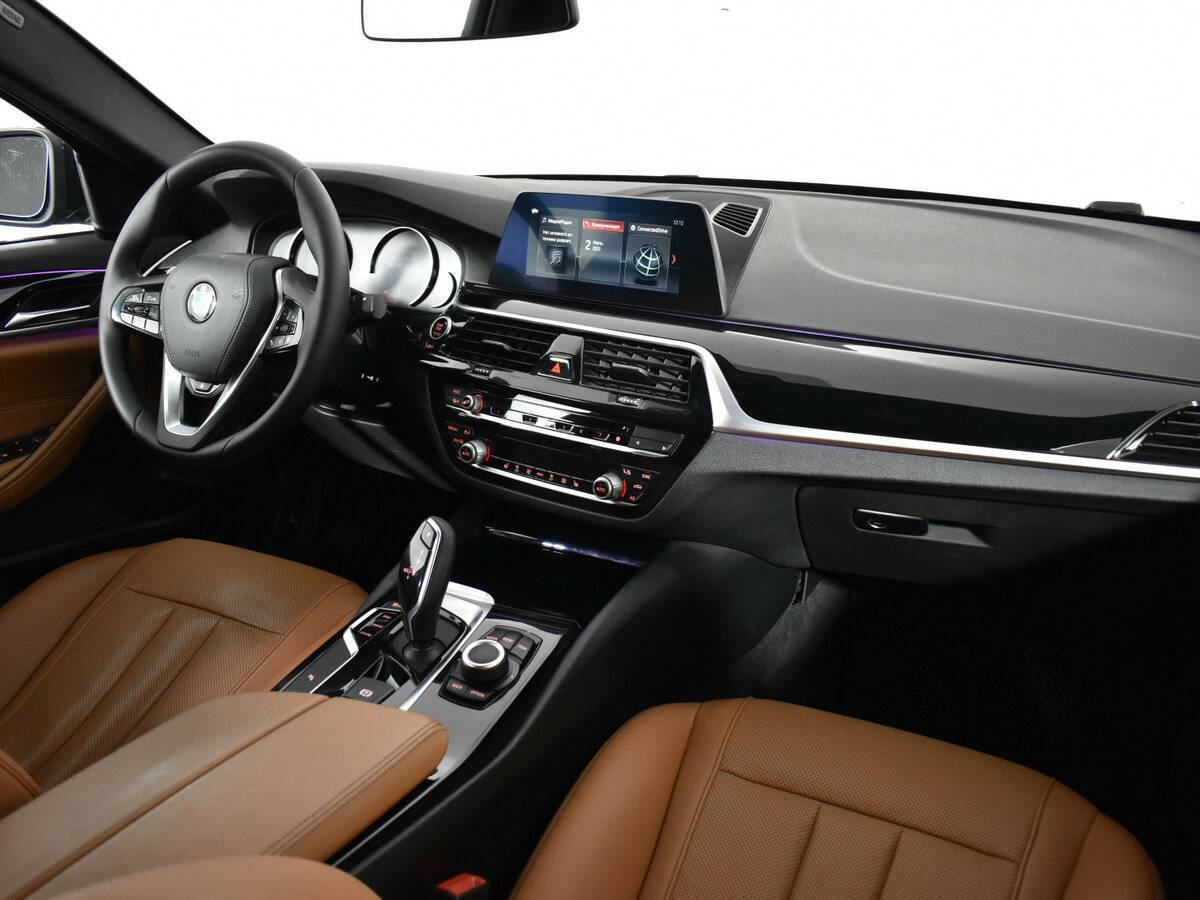 BMW 5 серии 520d xDrive, 2020 Фото №10