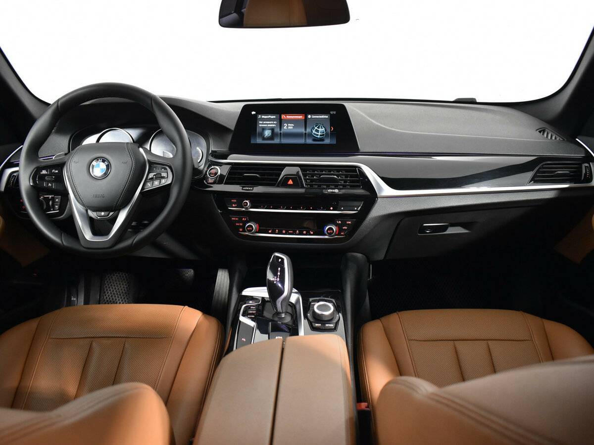 BMW 5 серии 520d xDrive, 2020 Фото №11