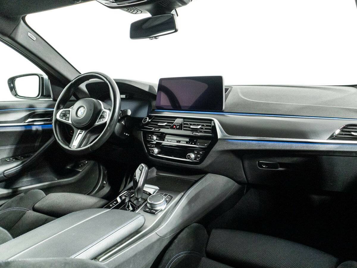 BMW 5 серии 530e, 2020 Фото №9