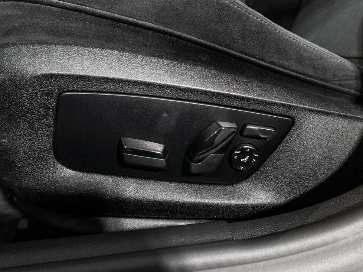 BMW 5 серии 530e, 2020 Фото №17