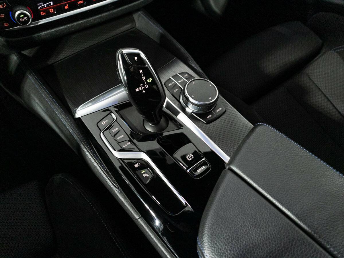 BMW 5 серии 530e, 2020 Фото №21
