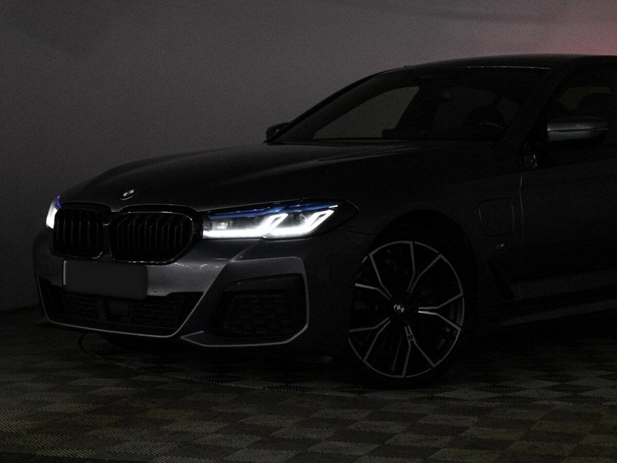 BMW 5 серии 530e, 2020 Фото №29