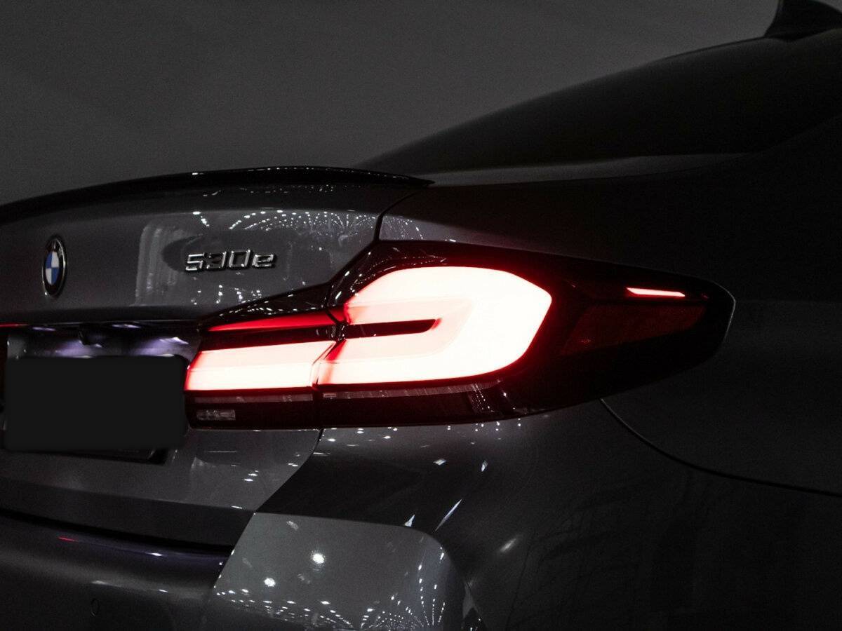 BMW 5 серии 530e, 2020 Фото №32