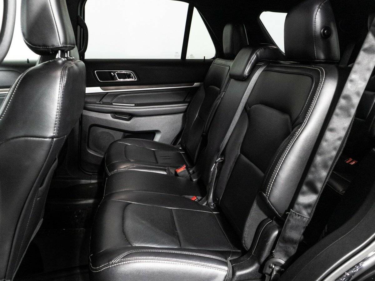Ford Explorer, 2018 Фото №10