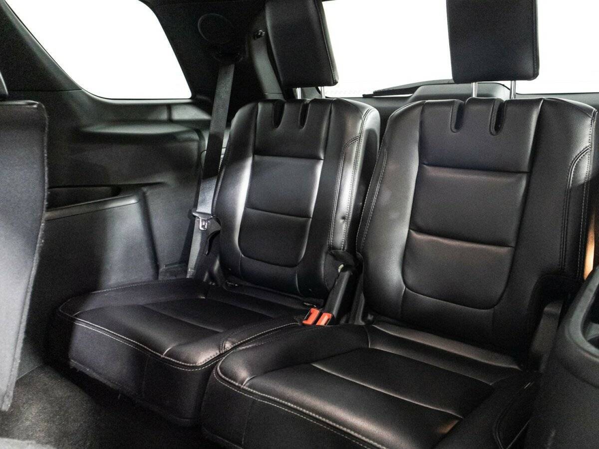 Ford Explorer, 2018 Фото №15