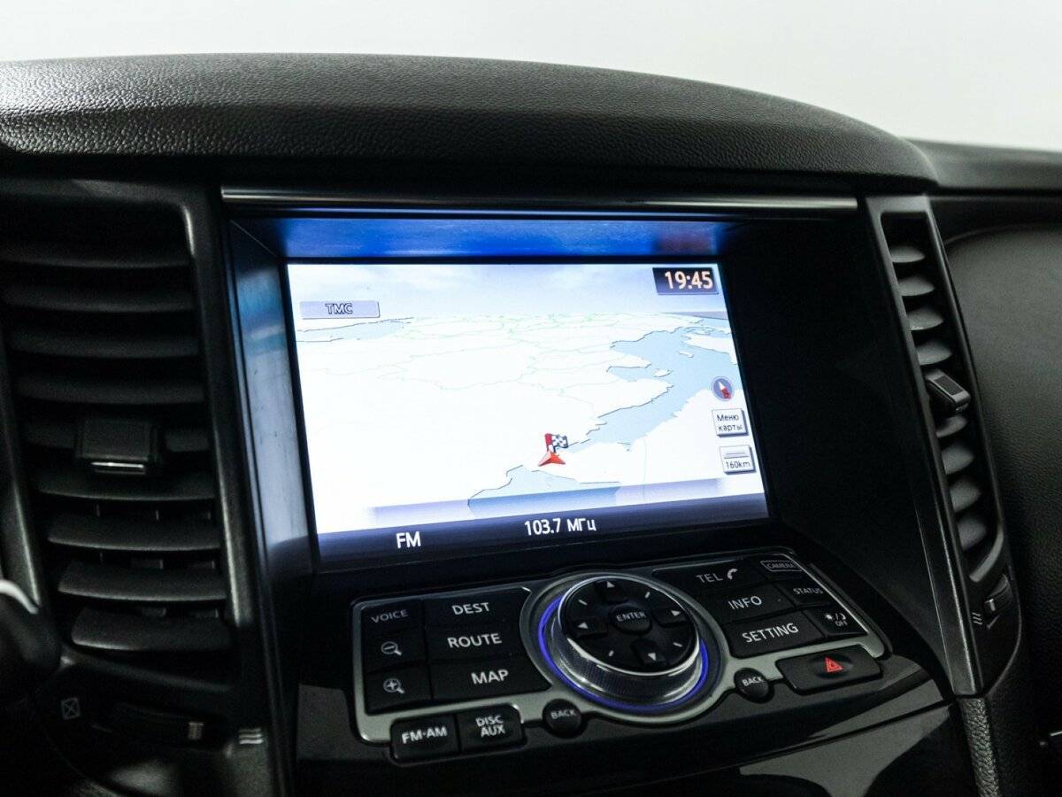 Infiniti QX70, 2014 Фото №21