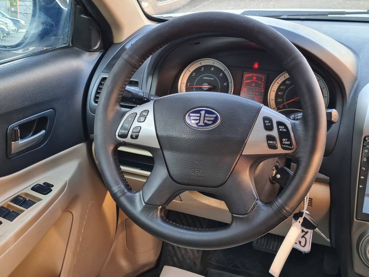 FAW Besturn B50, 2012 Фото №17