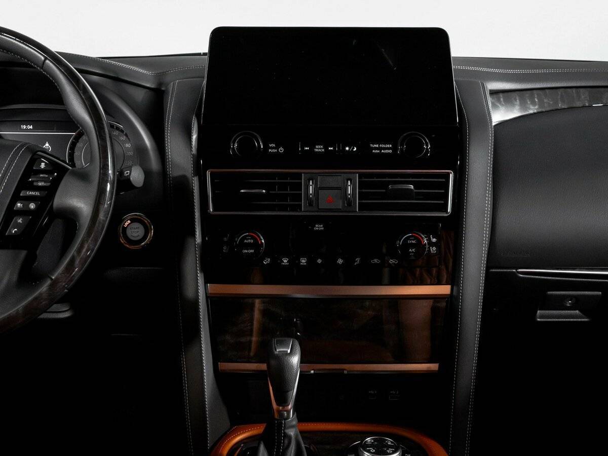 Nissan Patrol, 2022 Фото №13