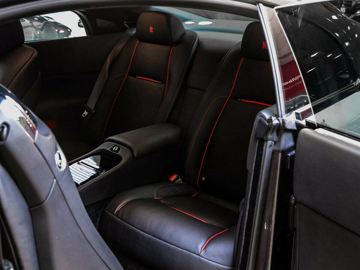 Rolls-Royce Wraith, 2018 Фото №19