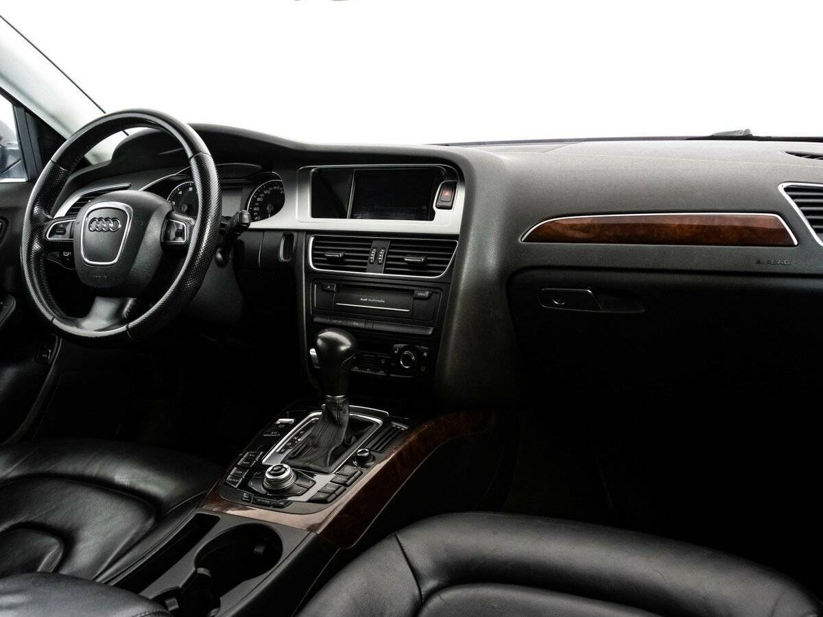 Audi A4, 2010 Фото №9