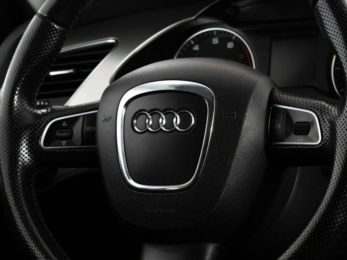 Audi A4, 2010 Фото №13