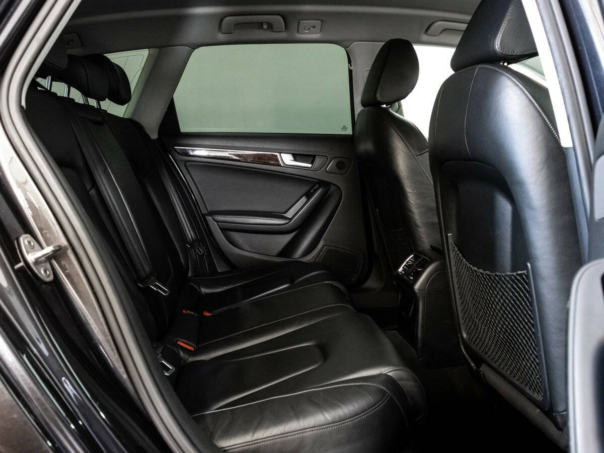 Audi A4, 2010 Фото №19