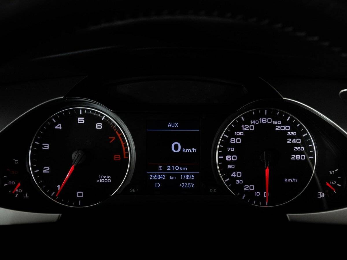 Audi A4, 2010 Фото №24