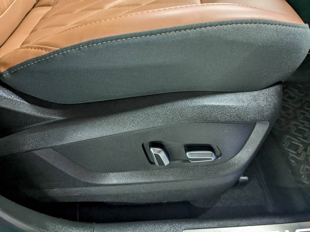 Chery Tiggo 8 Pro e+, 2023 Фото №25