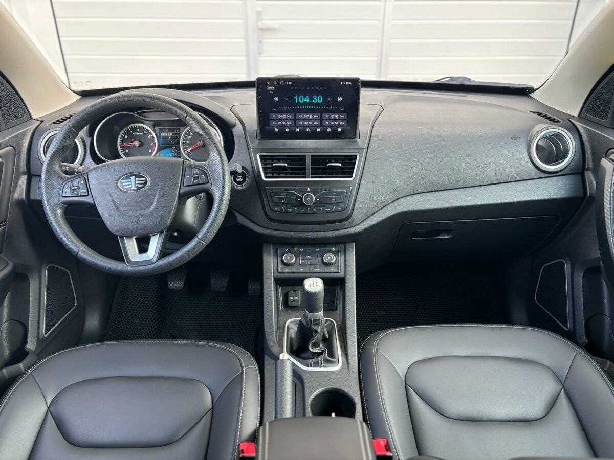 FAW Besturn X40, 2021 Фото №11