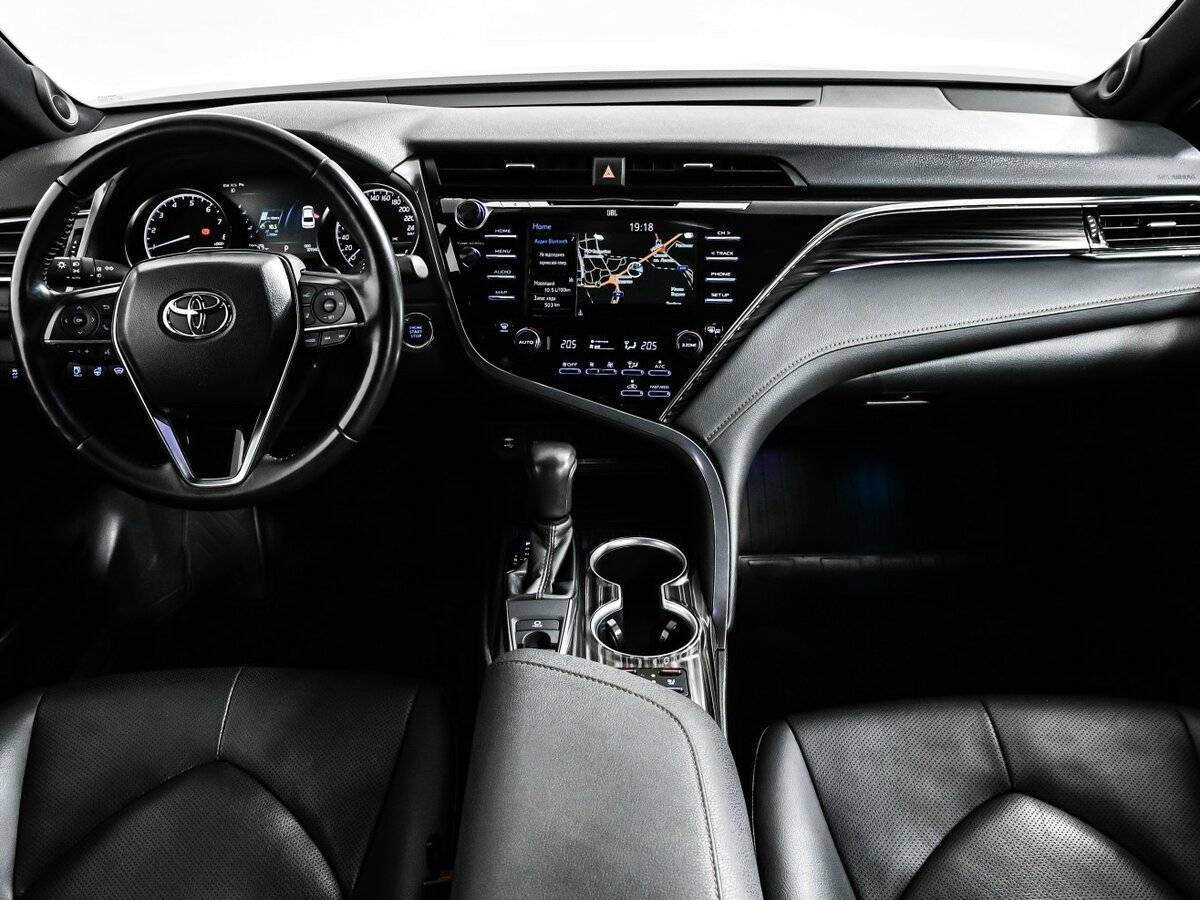 Toyota Camry, 2021 Фото №11